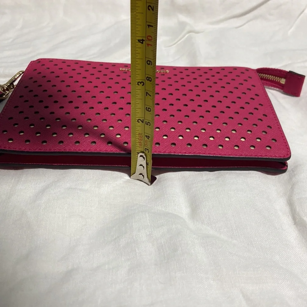 Nwot Michael Kors Jet Set perforated wristlet pouch - Picture 11 of 11